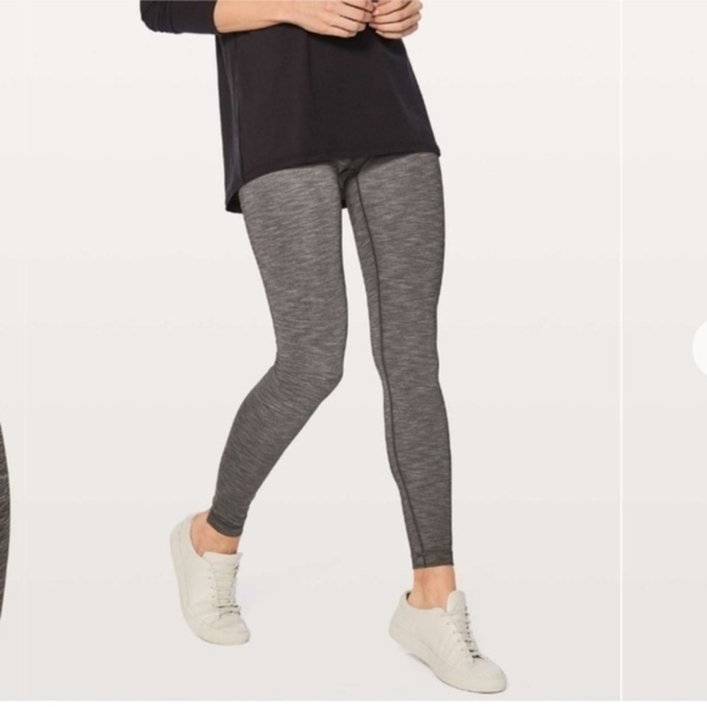 EUC Lululemon Wunder Under Hi-Rise Tight Full-On Luxtreme 28" Heathered Black 4
